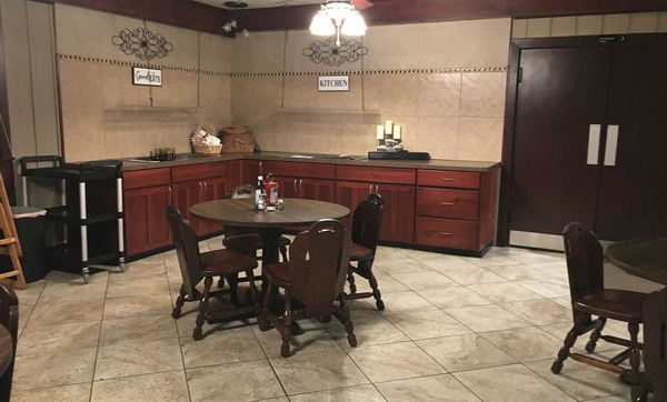 Emerson Lake Inn - 2023 Real Estate Photo (newer photo)